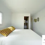 Vila Jade *