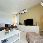 Vila Jade Grimaud
