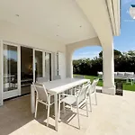 Jade Vila Grimaud