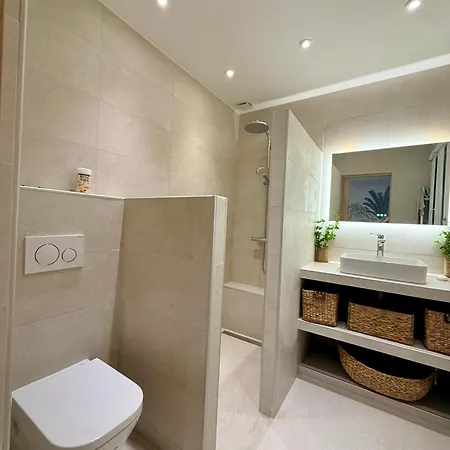 Jade * Grimaud